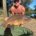 Neil with the Hardwick Lake record, 44lb 6 caught on the Ready made Ronnie rig