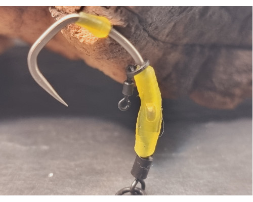 The Lock Ronnie Rigs for Solid Bags - OMC Aligners, Hook Beads and Lock Hooks