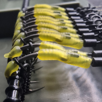 The Lock Ronnie Rigs for Solid Bags - OMC Aligners, Hook Beads and Lock Hooks