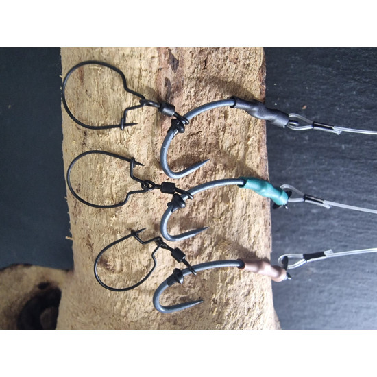 3x Ready-Tied Maggot Ronnie Rigs / Spinner Rigs – Winter Carp Fishing (Sizes 4,6,8 / Red, White, Yellow)