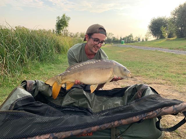 Unknown Carp caught by Unknown using Combi Rig at Unknown
